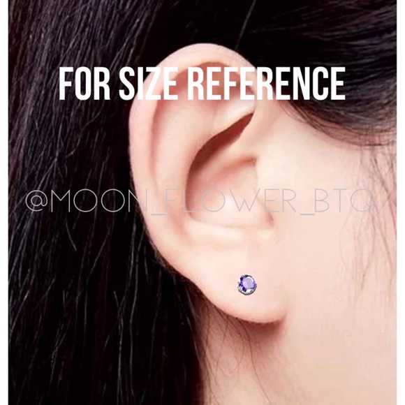 Light Purple CZ Double Ended Cartilage Earrings - Picture 2 of 3